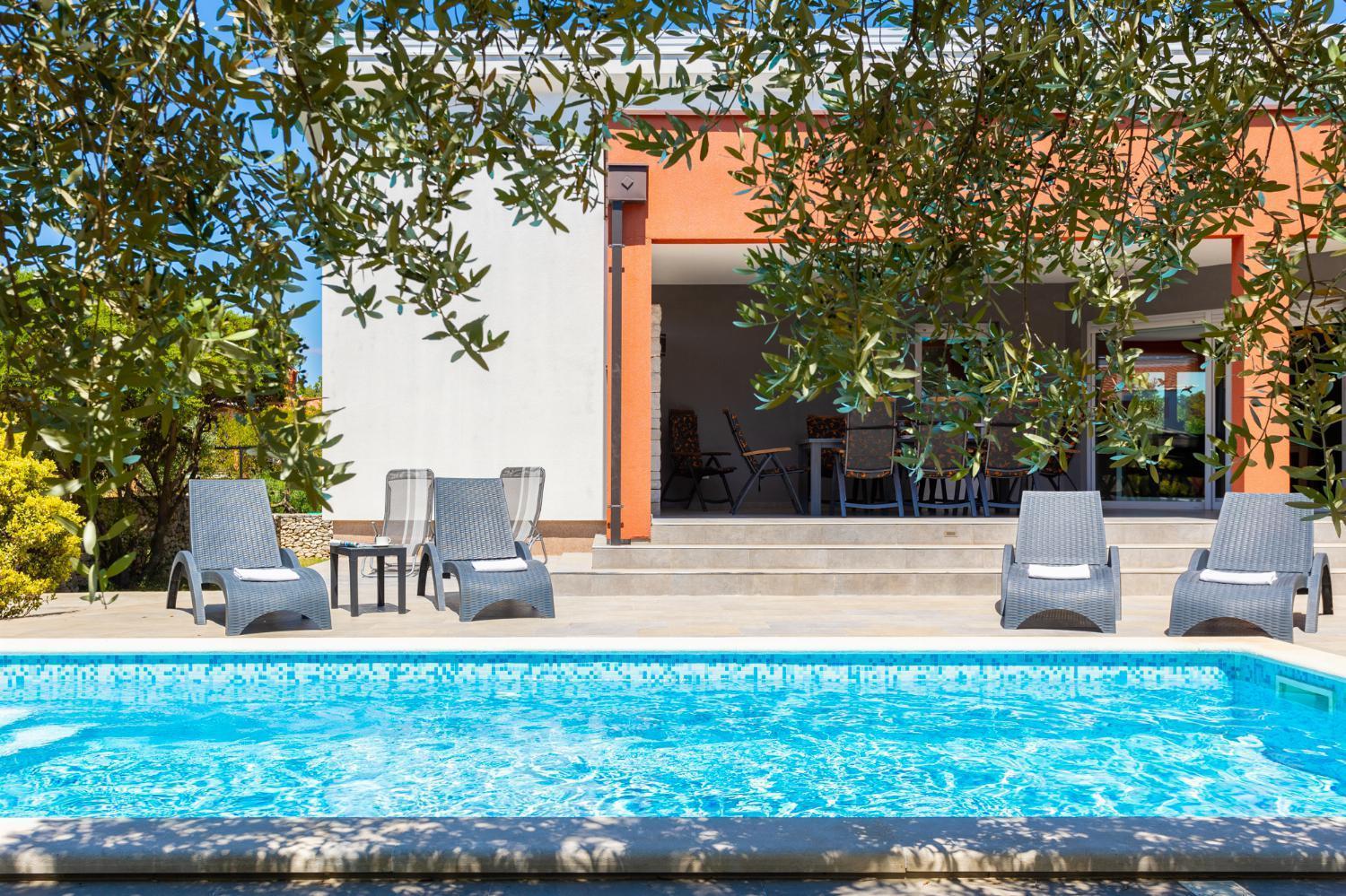 Villa Крница Екстериор снимка